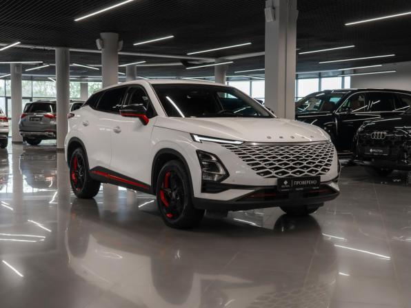 Omoda C5 I с пробегом 2023 года, цена 1 850 000 рублей, 45445 км, внедорожник, Автокод Объявления