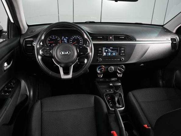 Kia Rio IV Рестайлинг с пробегом 2020 года, цена 1 549 000 рублей, 65106 км, седан, Автокод Объявления