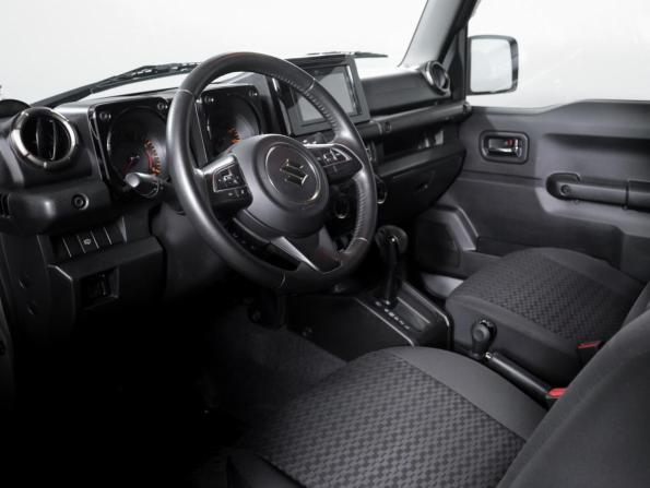 Suzuki Jimny IV с пробегом 2020 года, цена 3 269 000 рублей, 33000 км, внедорожник, Автокод Объявления