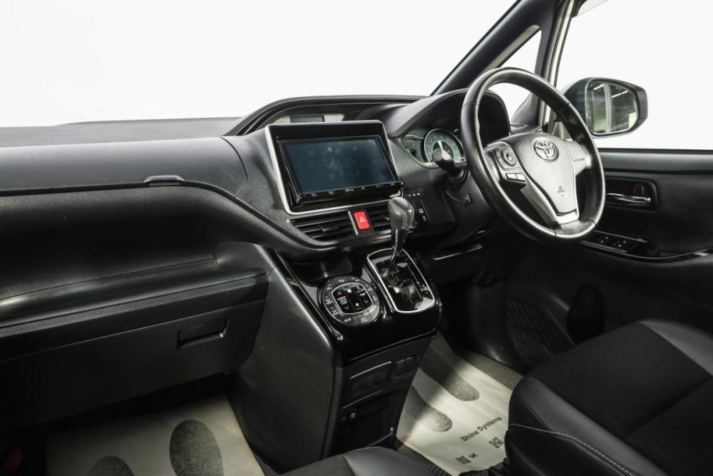 Toyota Noah III (R80) Рестайлинг Новосибирск  - изображение 10
