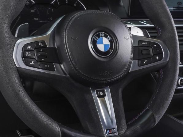 BMW 5 серии VII (G30/G31/G38) с пробегом 2017 года, цена 4 490 000 рублей, 155039 км, седан, Автокод Объявления