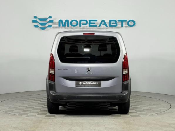 Peugeot Rifter I с пробегом 2020 года, цена 1 790 000 рублей, 139791 км, компактвэн, Автокод Объявления