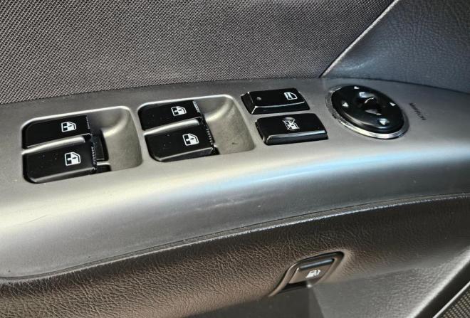 Hyundai Santa Fe II Рестайлинг с пробегом 2012 года, цена 1 185 000 рублей, 204791 км, внедорожник, Автокод Объявления
