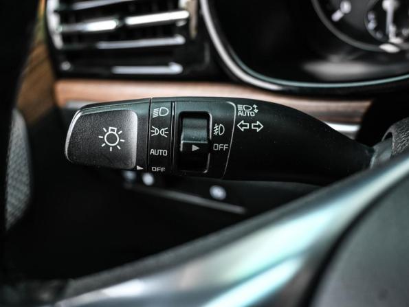 Kia Mohave I Рестайлинг с пробегом 2020 года, цена 4 949 000 рублей, 61742 км, внедорожник, Автокод Объявления
