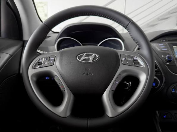 Hyundai ix35 I Рестайлинг с пробегом 2014 года, цена 1 369 900 рублей, 93000 км, внедорожник, Автокод Объявления
