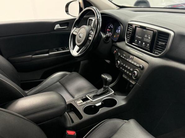 Kia Sportage IV Рестайлинг с пробегом 2019 года, цена 2 190 000 рублей, 113883 км, внедорожник, Автокод Объявления