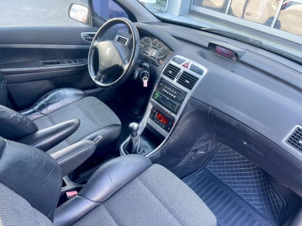 Peugeot 307 I Рестайлинг с пробегом 2005 года, цена 235 000 рублей, 327753 км, хэтчбек, Автокод Объявления