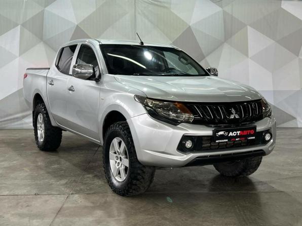 Mitsubishi L200 V с пробегом 2015 года, цена 1 450 000 рублей, 206204 км, пикап, Автокод Объявления