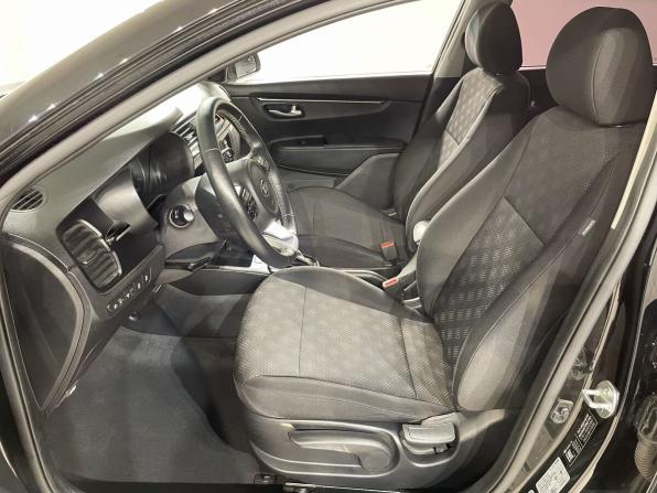 Kia Rio IV с пробегом 2020 года, цена 1 699 000 рублей, 31900 км, хэтчбек, Автокод Объявления