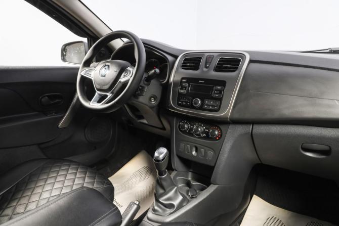 Renault Logan II Рестайлинг с пробегом 2021 года, цена 1 059 000 рублей, 54901 км, седан, Автокод Объявления