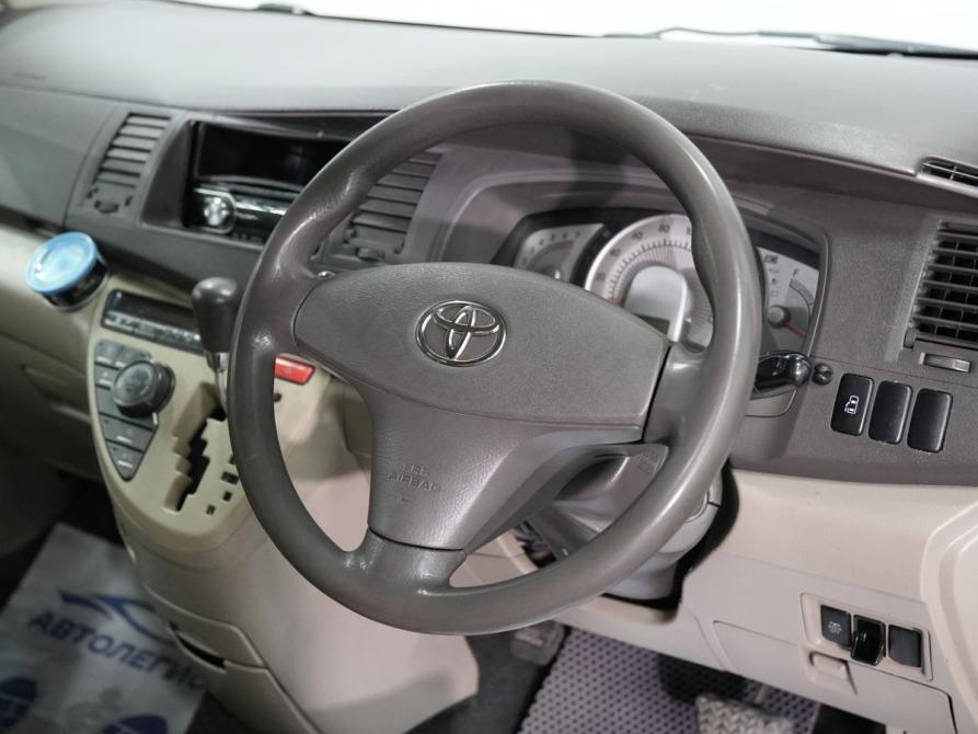Toyota ISis I Новосибирск  - изображение 16