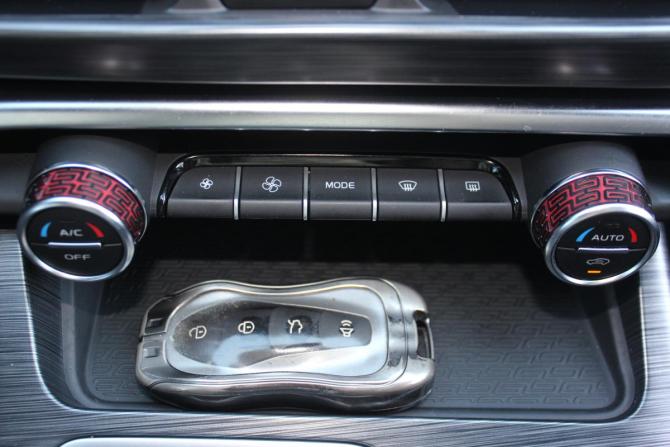 Geely Tugella I с пробегом 2023 года, цена 2 927 000 рублей, 60462 км, внедорожник, Автокод Объявления