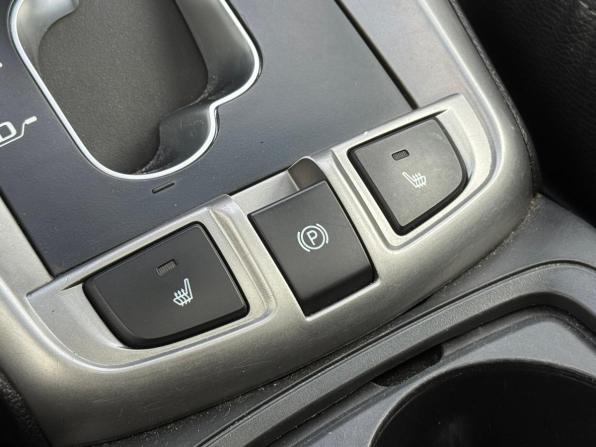Chevrolet Captiva I Рестайлинг с пробегом 2012 года, цена 1 249 000 рублей, 189187 км, внедорожник, Автокод Объявления