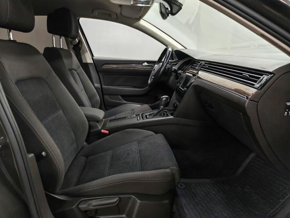 Volkswagen Passat B8 с пробегом 2015 года, цена 1 578 000 рублей, 188641 км, седан, Автокод Объявления