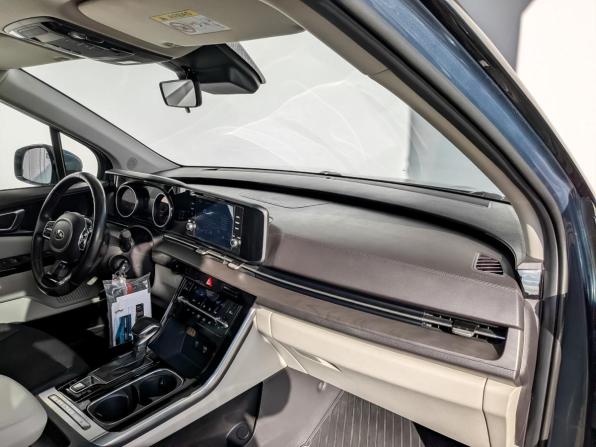 Kia Carnival IV с пробегом 2021 года, цена 3 700 000 рублей, 57084 км, минивэн, Автокод Объявления