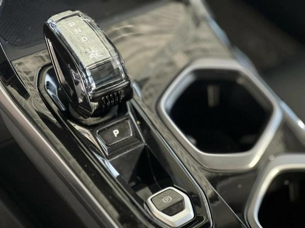 Geely Atlas II с пробегом 2024 года, цена 2 795 000 рублей, 60166 км, внедорожник, Автокод Объявления