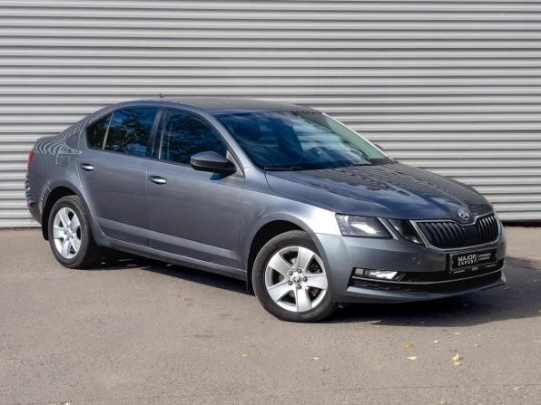 Skoda Octavia III (A7) Рестайлинг с пробегом 2017 года, цена 1 590 000 рублей, 133700 км, лифтбек, Автокод Объявления