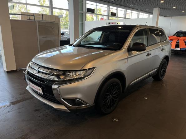 Mitsubishi Outlander III Рестайлинг 2 с пробегом 2016 года, цена 1 769 000 рублей, 152714 км, внедорожник, Автокод Объявления
