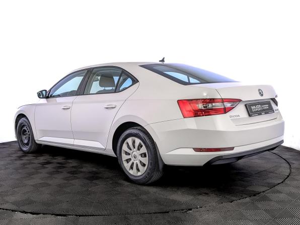 Skoda Superb III с пробегом 2019 года, цена 2 450 000 рублей, 30512 км, лифтбек, Автокод Объявления