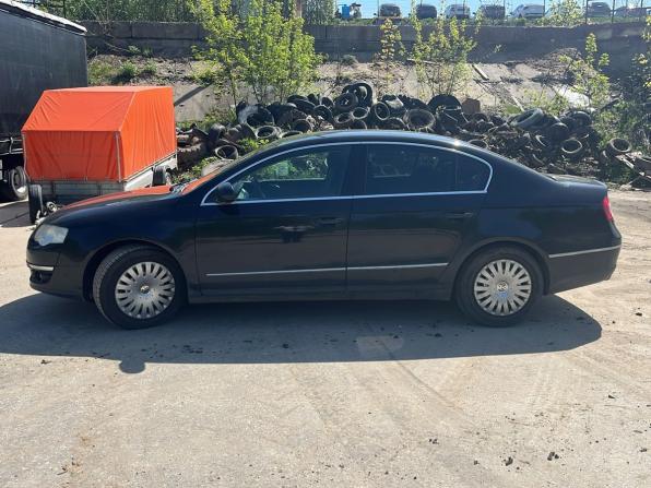 Volkswagen Passat B6 с пробегом 2010 года, цена 519 000 рублей, 303924 км, седан, Автокод Объявления