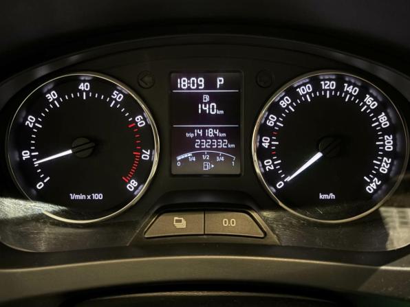 Skoda Rapid I с пробегом 2015 года, цена 831 935 рублей, 232332 км, лифтбек, Автокод Объявления