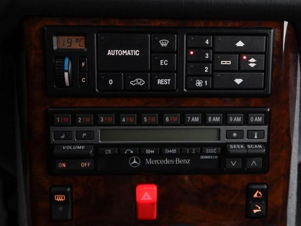 Mercedes-Benz SL-Класс IV (R129) с пробегом 1990 года, цена 4 499 000 рублей, 66321 км, родстер, Автокод Объявления