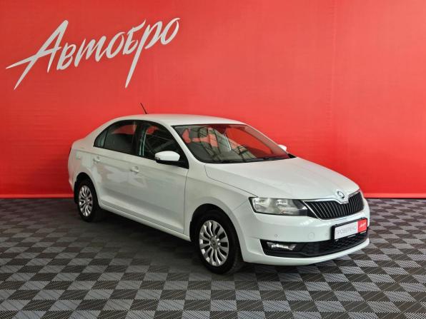Skoda Rapid I Рестайлинг с пробегом 2018 года, цена 1 185 000 рублей, 128827 км, лифтбек, Автокод Объявления