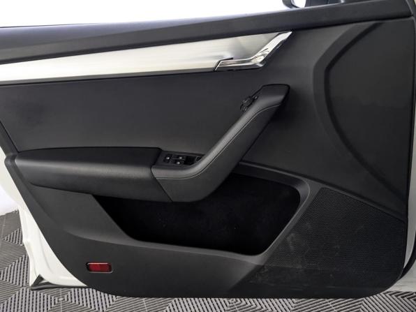 Skoda Octavia III (A7) Рестайлинг с пробегом 2020 года, цена 1 675 000 рублей, 130091 км, лифтбек, Автокод Объявления