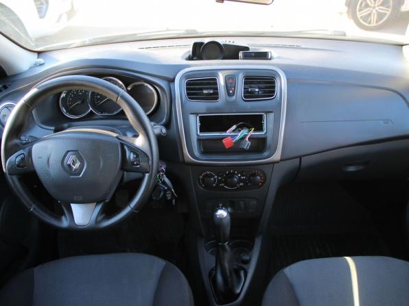 Renault Sandero II с пробегом 2014 года, цена 649 000 рублей, 185030 км, хэтчбек, Автокод Объявления