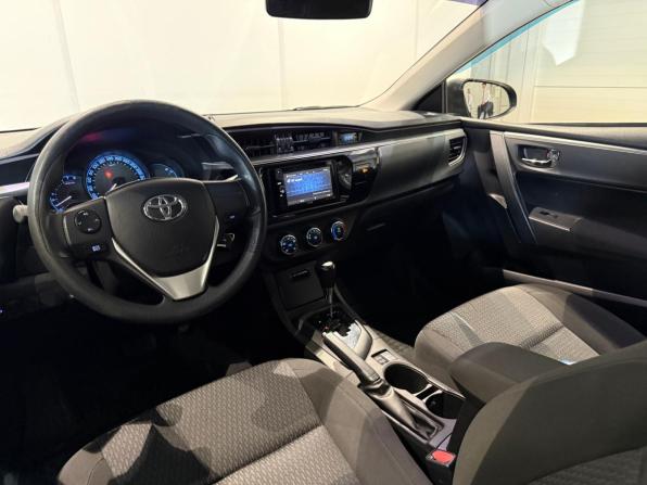 Toyota Corolla XI (E160 E170 E180) с пробегом 2013 года, цена 1 085 000 рублей, 233000 км, седан, Автокод Объявления