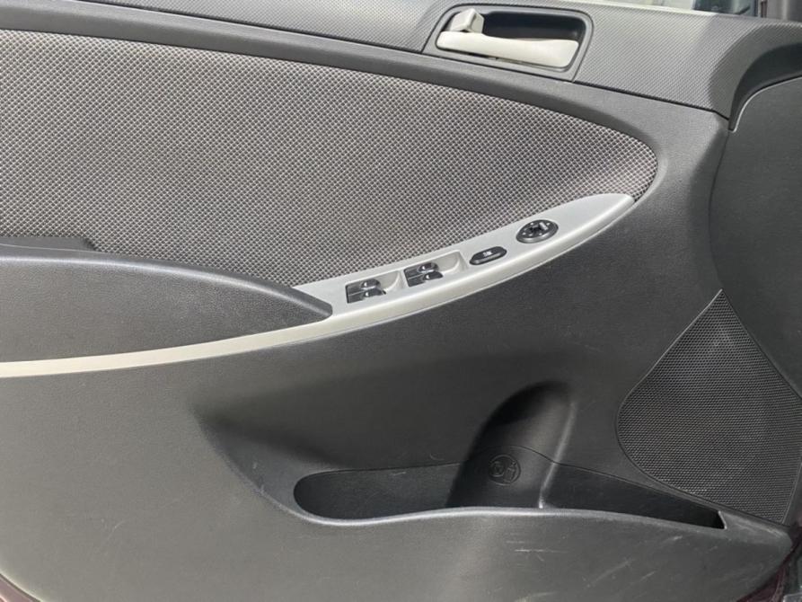 Hyundai Solaris I Курск  - изображение 13