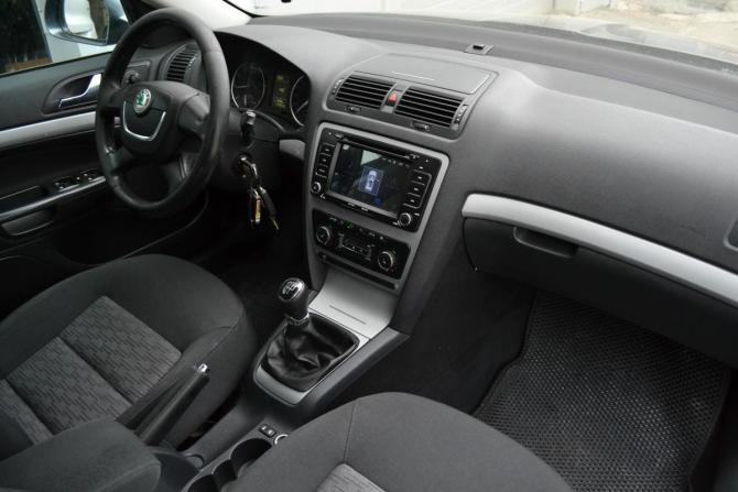 Skoda Octavia II (A5) Рестайлинг с пробегом 2011 года, цена 760 000 рублей, 240833 км, лифтбек, Автокод Объявления