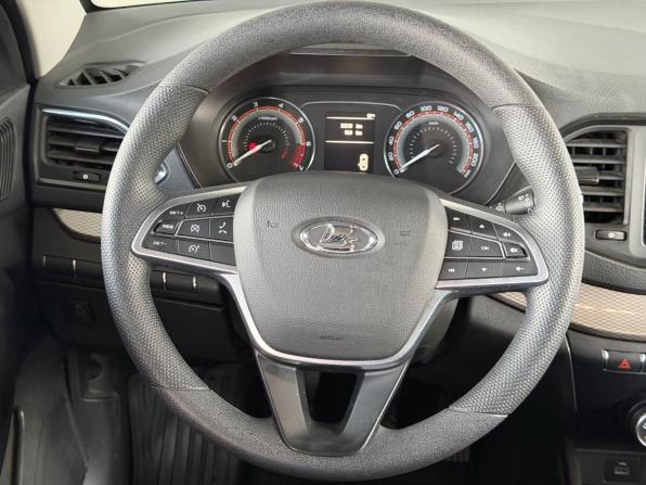 Lada (ВАЗ) Vesta I Рестайлинг (NG) с пробегом 2023 года, цена 1 217 000 рублей, 35200 км, седан, Автокод Объявления