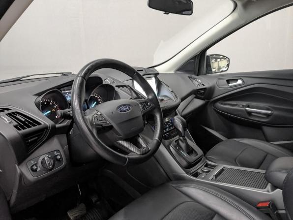 Ford Kuga II Рестайлинг с пробегом 2017 года, цена 1 770 000 рублей, 97619 км, внедорожник, Автокод Объявления