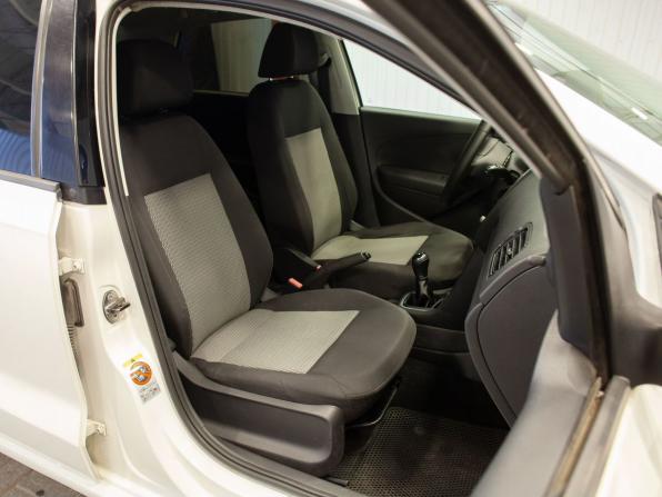 Volkswagen Polo V с пробегом 2010 года, цена 640 000 рублей, 267326 км, седан, Автокод Объявления