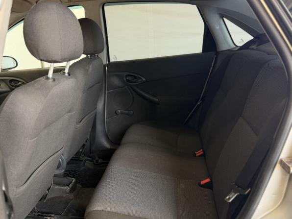 Ford Focus I Рестайлинг с пробегом 2005 года, цена 199 000 рублей, 287886 км, седан, Автокод Объявления
