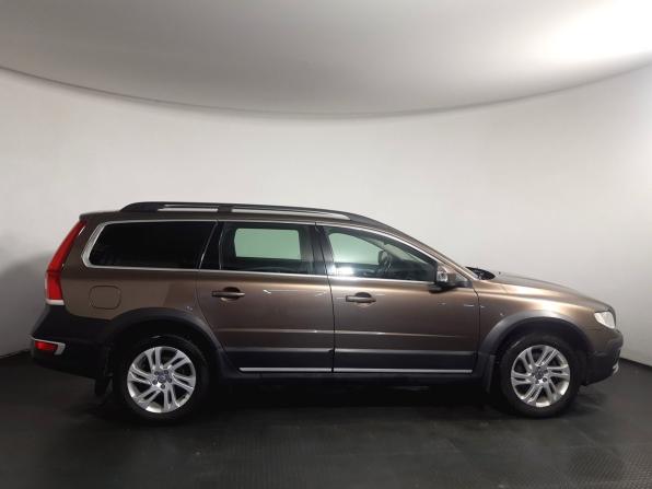 Volvo XC70 II Рестайлинг с пробегом 2014 года, цена 1 990 000 рублей, 177968 км, универсал, Автокод Объявления