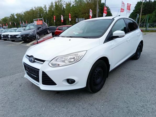 Ford Focus III Рестайлинг с пробегом 2015 года, цена 946 995 рублей, 145048 км, седан, Автокод Объявления