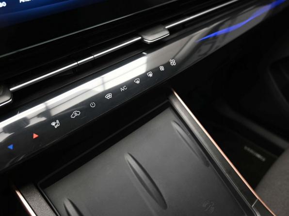 Omoda C5 I Рестайлинг с пробегом 2024 года, цена 1 839 000 рублей, 4448 км, внедорожник, Автокод Объявления