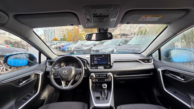 Toyota RAV4 V (XA50) с пробегом 2021 года, цена 3 639 000 рублей, 78155 км, внедорожник, Автокод Объявления