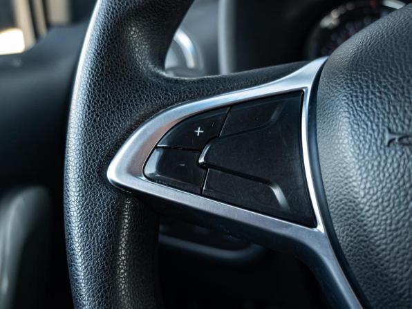 Renault Sandero II Рестайлинг с пробегом 2019 года, цена 1 000 000 рублей, 29735 км, хэтчбек, Автокод Объявления
