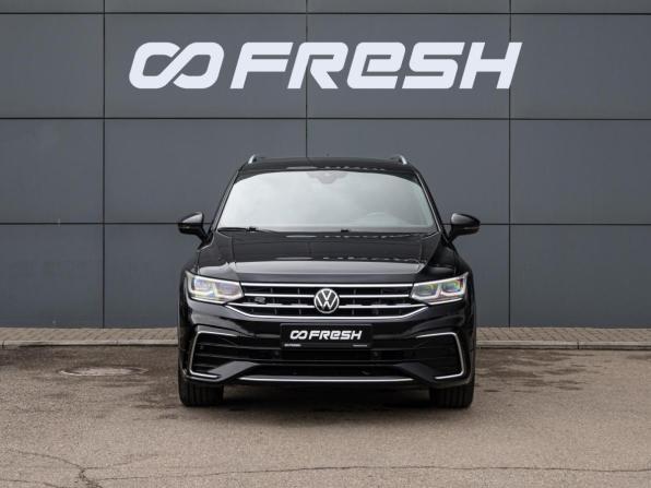 Volkswagen Tiguan II Рестайлинг с пробегом 2021 года, цена 3 840 000 рублей, 59745 км, внедорожник, Автокод Объявления