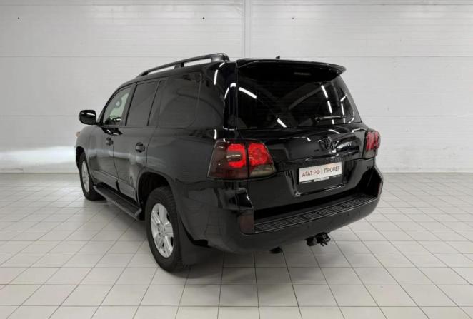 Toyota Land Cruiser 200 Series Рестайлинг 1 с пробегом 2014 года, цена 3 750 000 рублей, 250707 км, внедорожник, Автокод Объявления