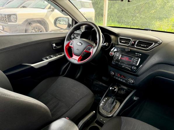 Kia Rio III с пробегом 2015 года, цена 994 000 рублей, 182608 км, хэтчбек, Автокод Объявления