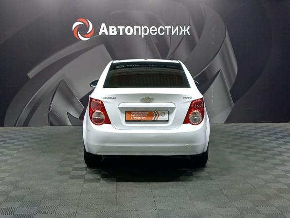 Chevrolet Aveo II с пробегом 2014 года, цена 570 000 рублей, 172400 км, седан, Автокод Объявления
