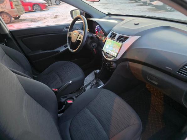 Hyundai Solaris I Рестайлинг с пробегом 2015 года, цена 729 900 рублей, 176718 км, хэтчбек, Автокод Объявления