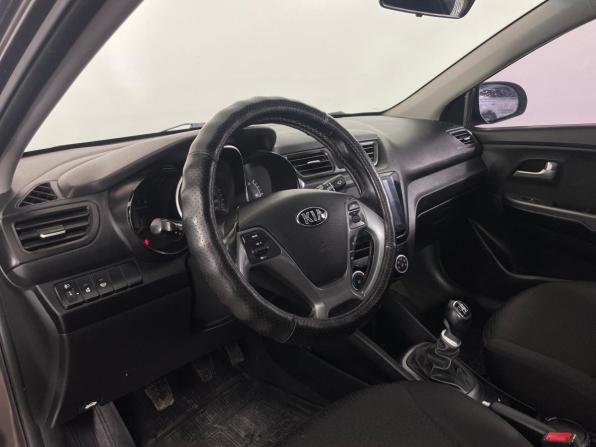 Kia Rio III Рестайлинг с пробегом 2017 года, цена 1 017 000 рублей, 168907 км, седан, Автокод Объявления