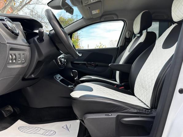 Renault Kaptur I с пробегом 2020 года, цена 1 345 000 рублей, 135215 км, внедорожник, Автокод Объявления