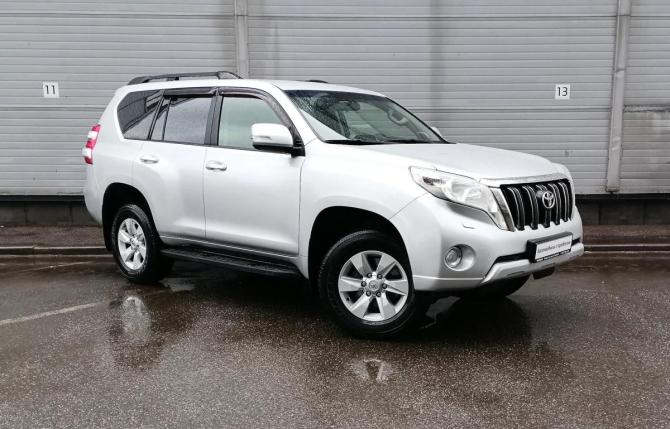 Toyota Land Cruiser Prado 150 Series Рестайлинг 1 с пробегом 2014 года, цена 3 199 000 рублей, 153144 км, внедорожник, Автокод Объявления