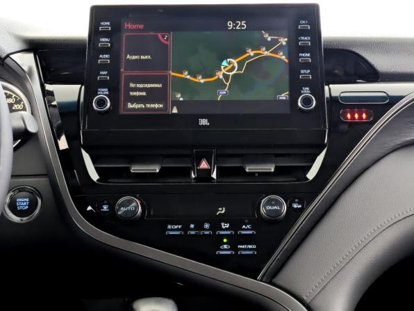 Toyota Camry VIII (XV70) Рестайлинг с пробегом 2021 года, цена 3 300 000 рублей, 53464 км, седан, Автокод Объявления